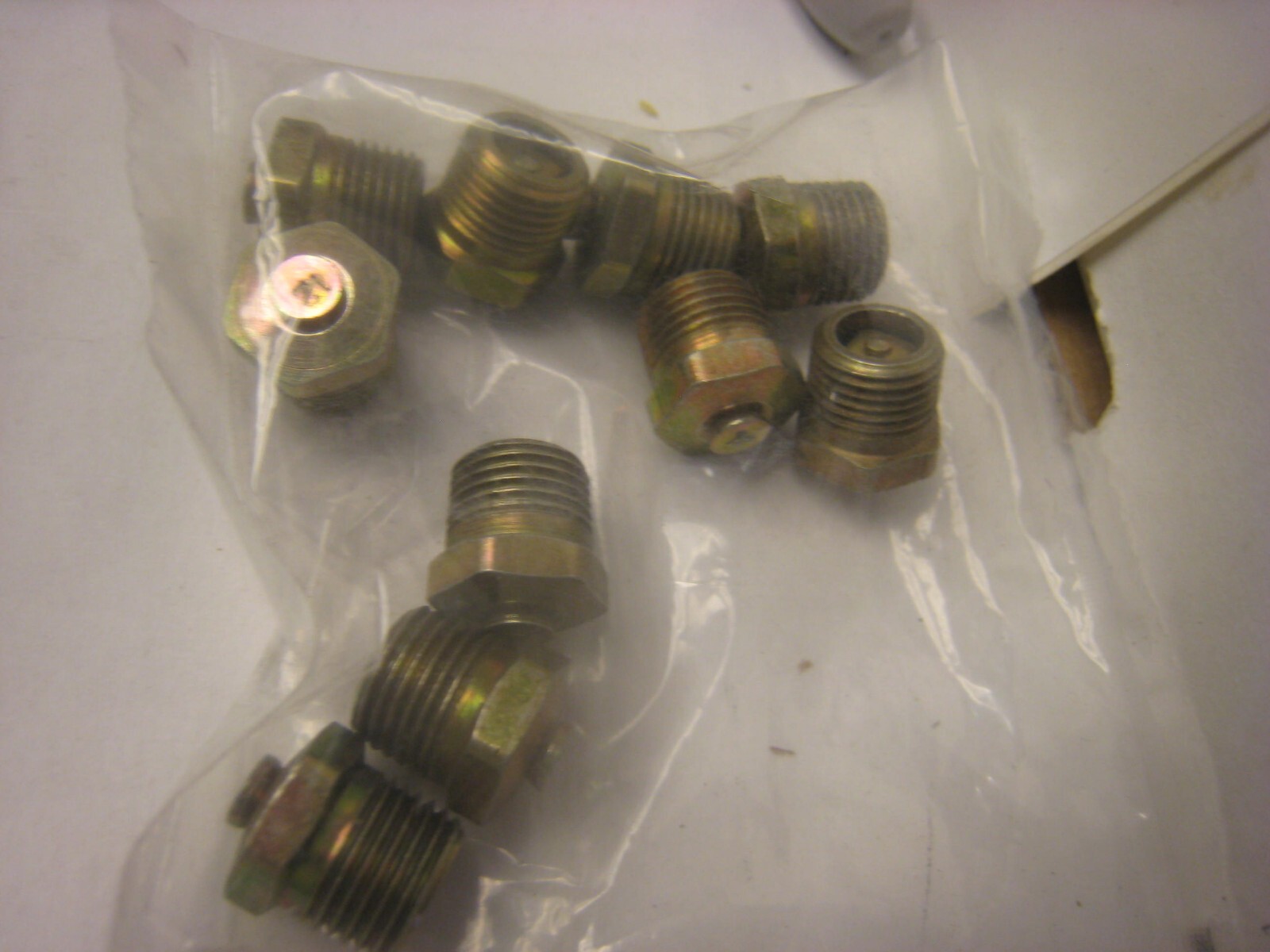 10 – 47640 ALEMITE 1/8 PFT 7.5 lbs to 15 lb pressure RELIEF Fittings Lot of 10