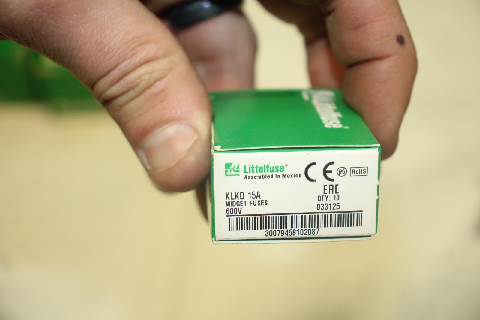 Box of 10 Littelfuse KLKD 15A 600V Midget Fuses