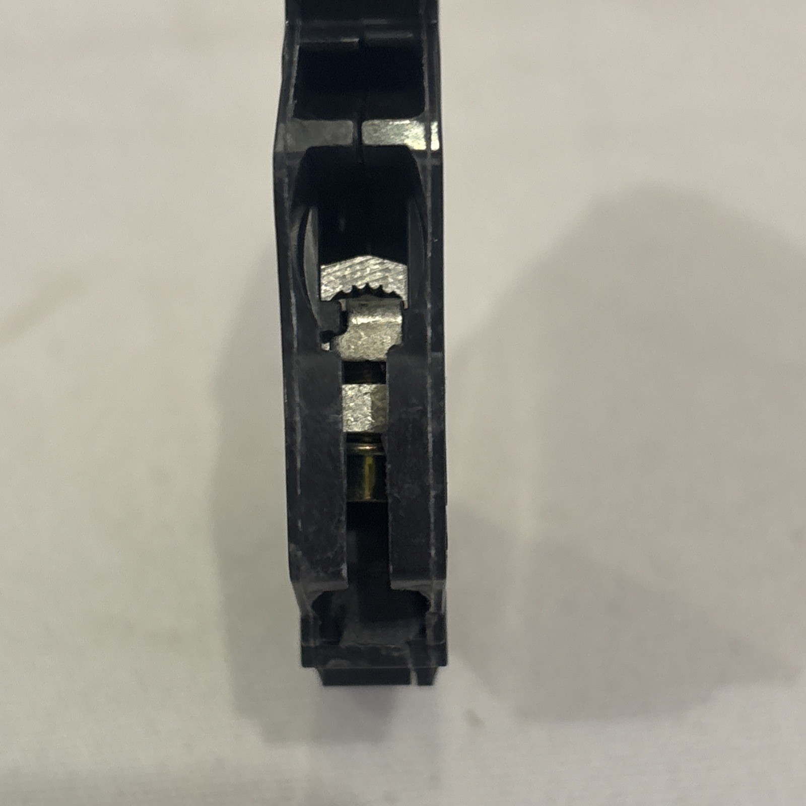 GE Circuit Breaker 30 Amps Space Saver Thin Single Pole THQP130