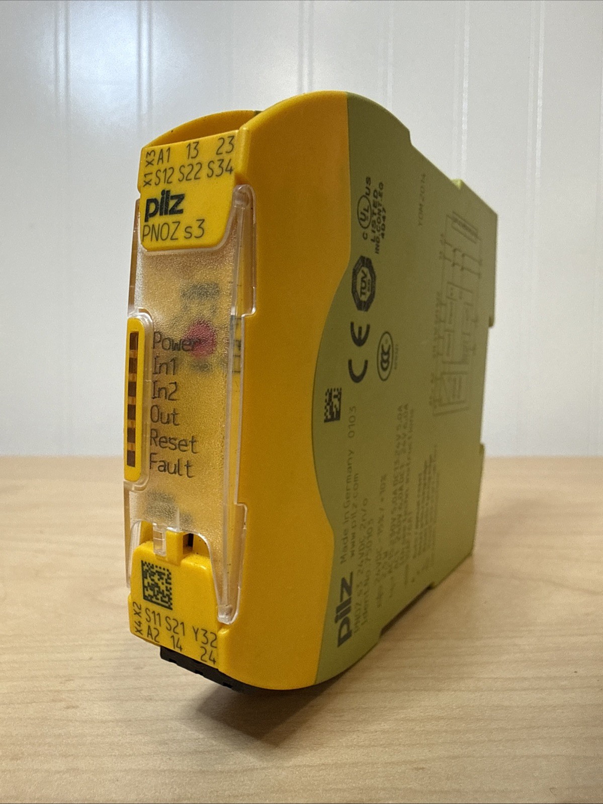PILZ 750103 PNOZ s3 24VDC Safety Relay – Missing Port(s)
