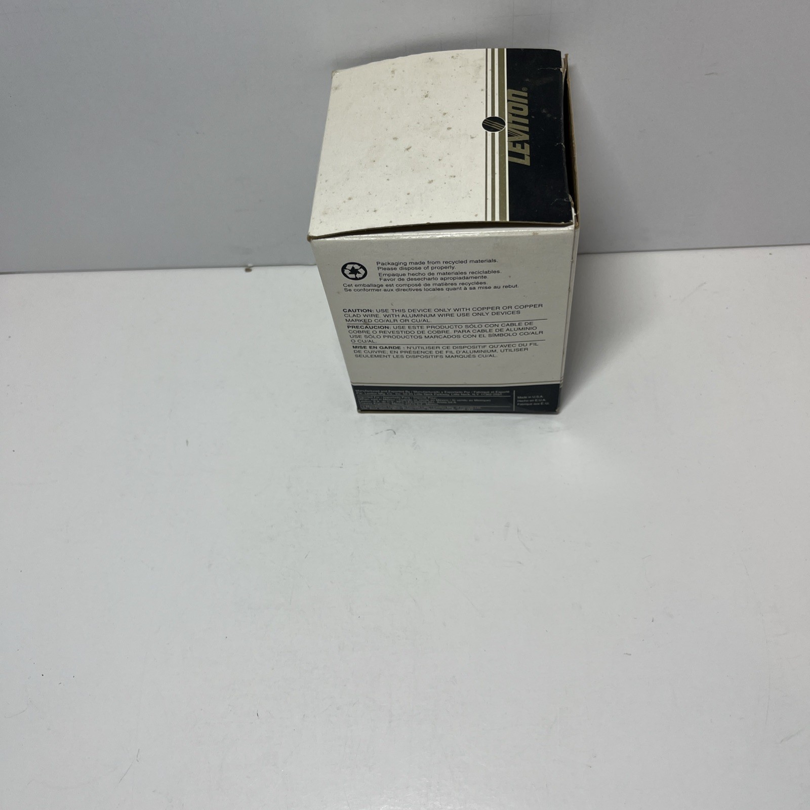 Leviton 2415 20A 125/250V NEMA L21-30P 3P 4 Wire Locking Flanged Inlet – NIB