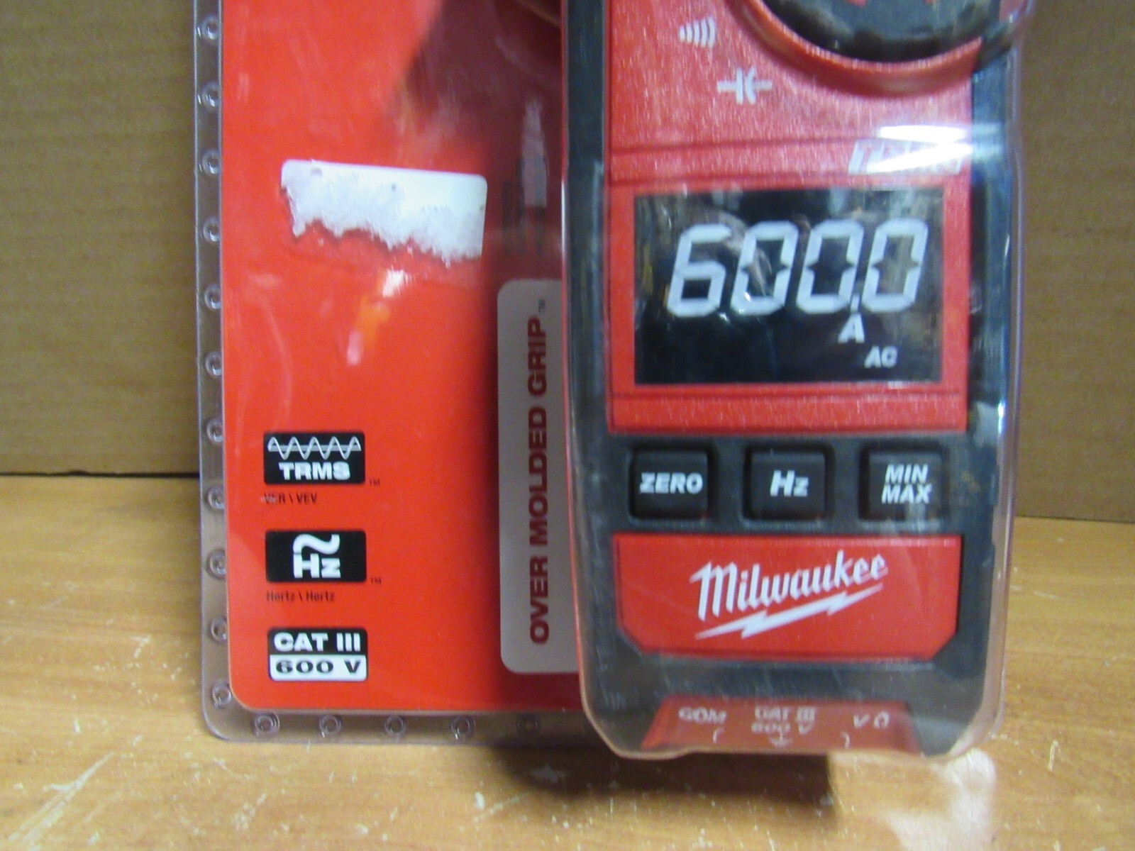 new Milwaukee 2237-20 600A AC/DC Digital Clamp Meter – NEW!
