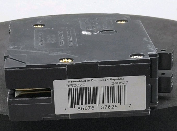 Lot Of 2 Eaton BR2020 20 Amp Tandem Circuit Breaker 2 Pole 120/240V Type BR
