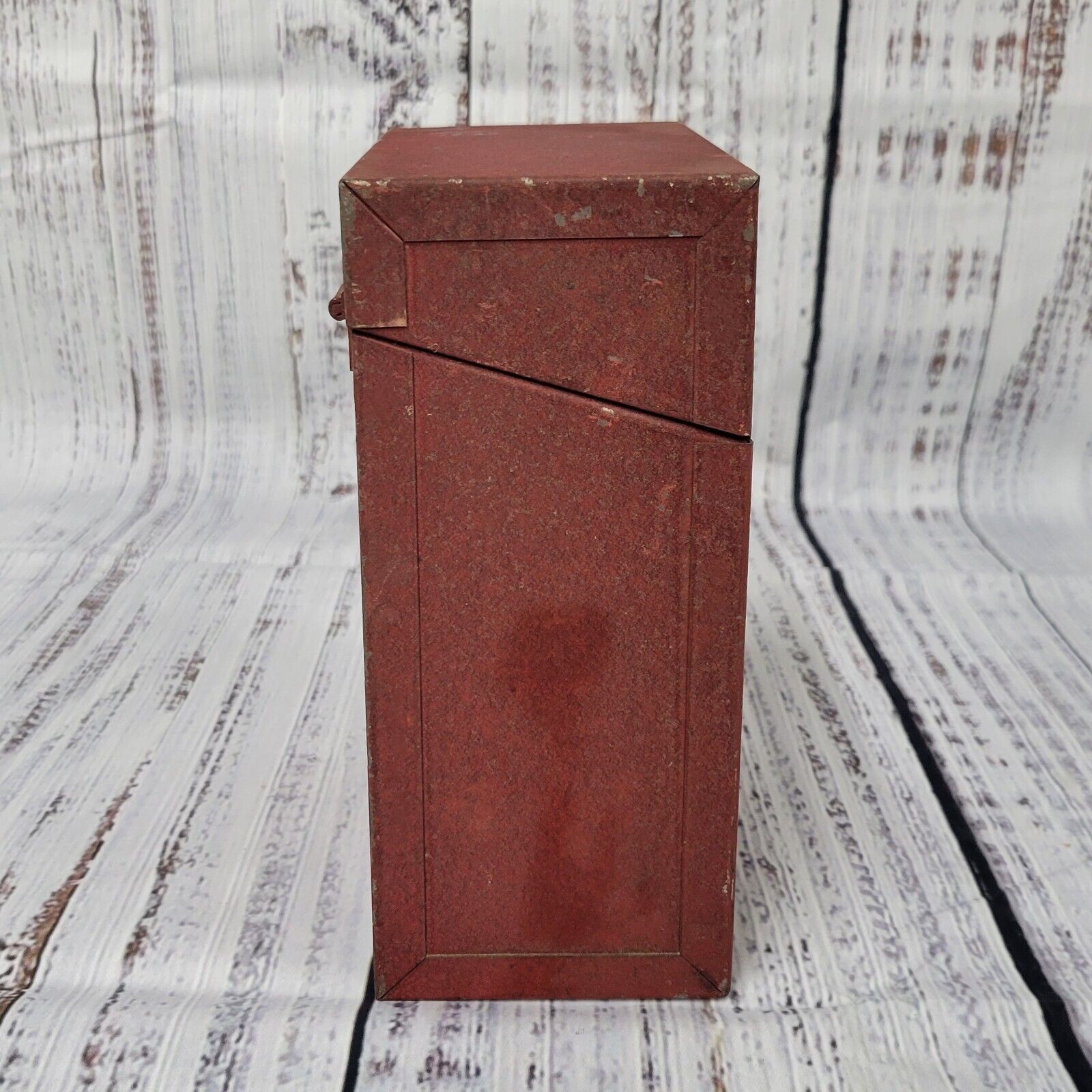Vintage steel index card flip top box red 8x6x3.500″