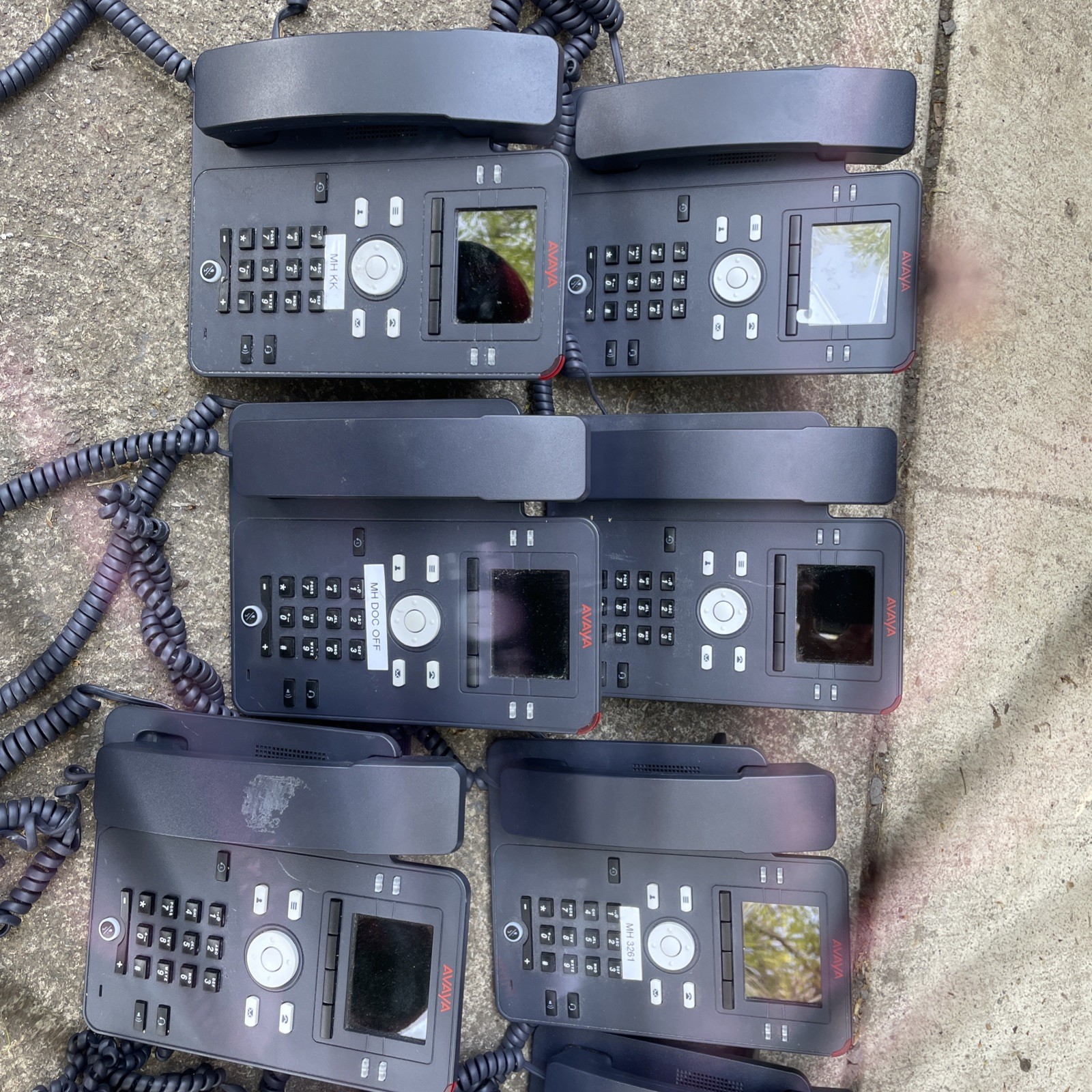 Lot of 10! Avaya J139 VoIP Telephones – No Power Supplies