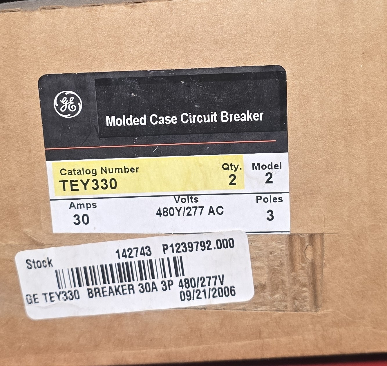NIB- GE – TEY330 – Molded Case Circuit Breaker – 30A, 3-Phases, 480V