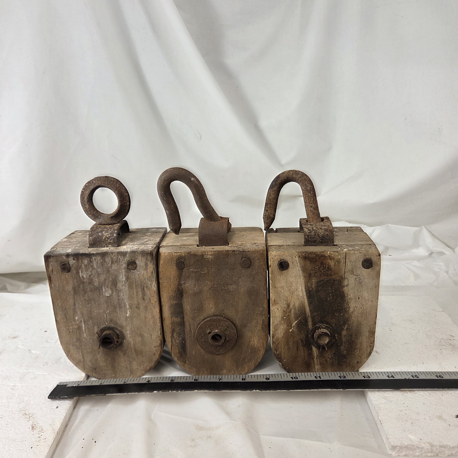 Lot 3 Vintage Wood Pulley Blocks Rustic Barn Farmhouse Industrial Decor Art