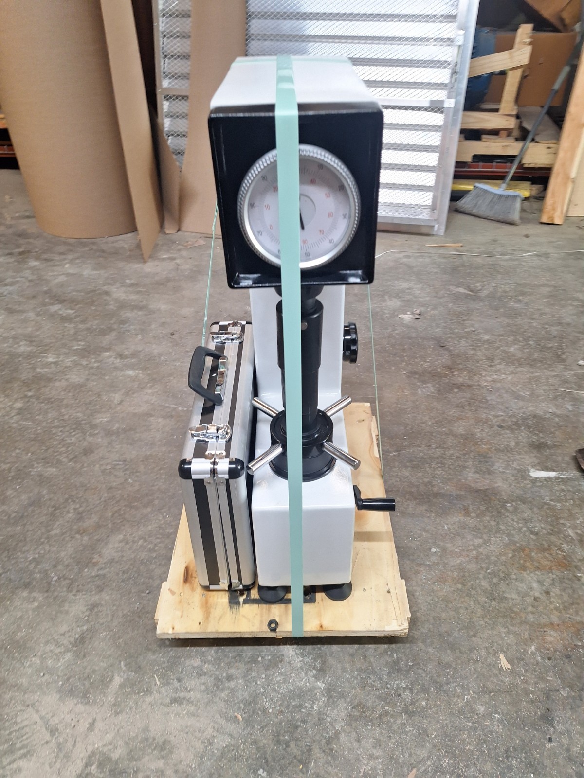 SPI Benchtop Rockwell Hardness Tester 15-817-0