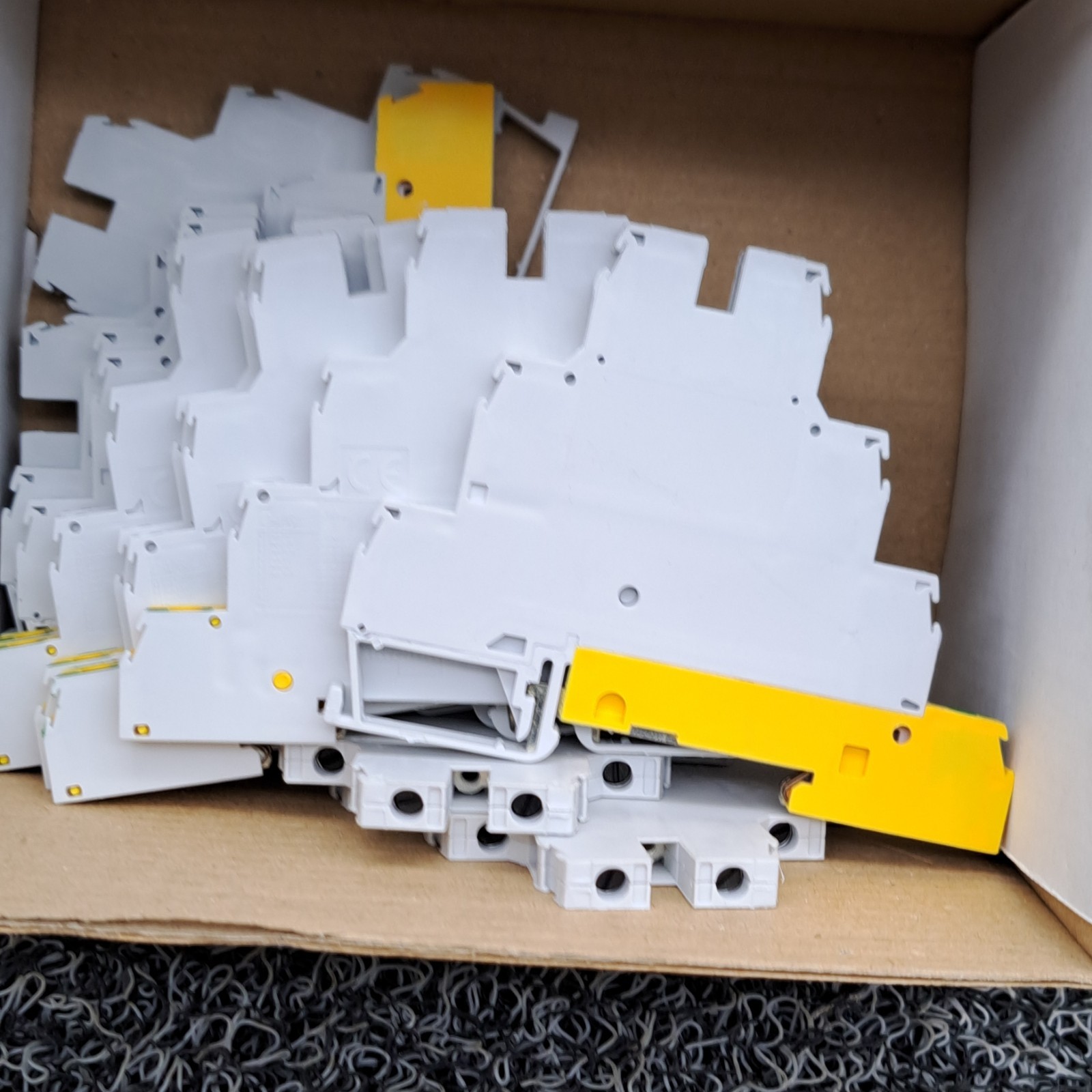 ABB entrelec 1SNA299684R0200 Terminal Blocks Lot 12