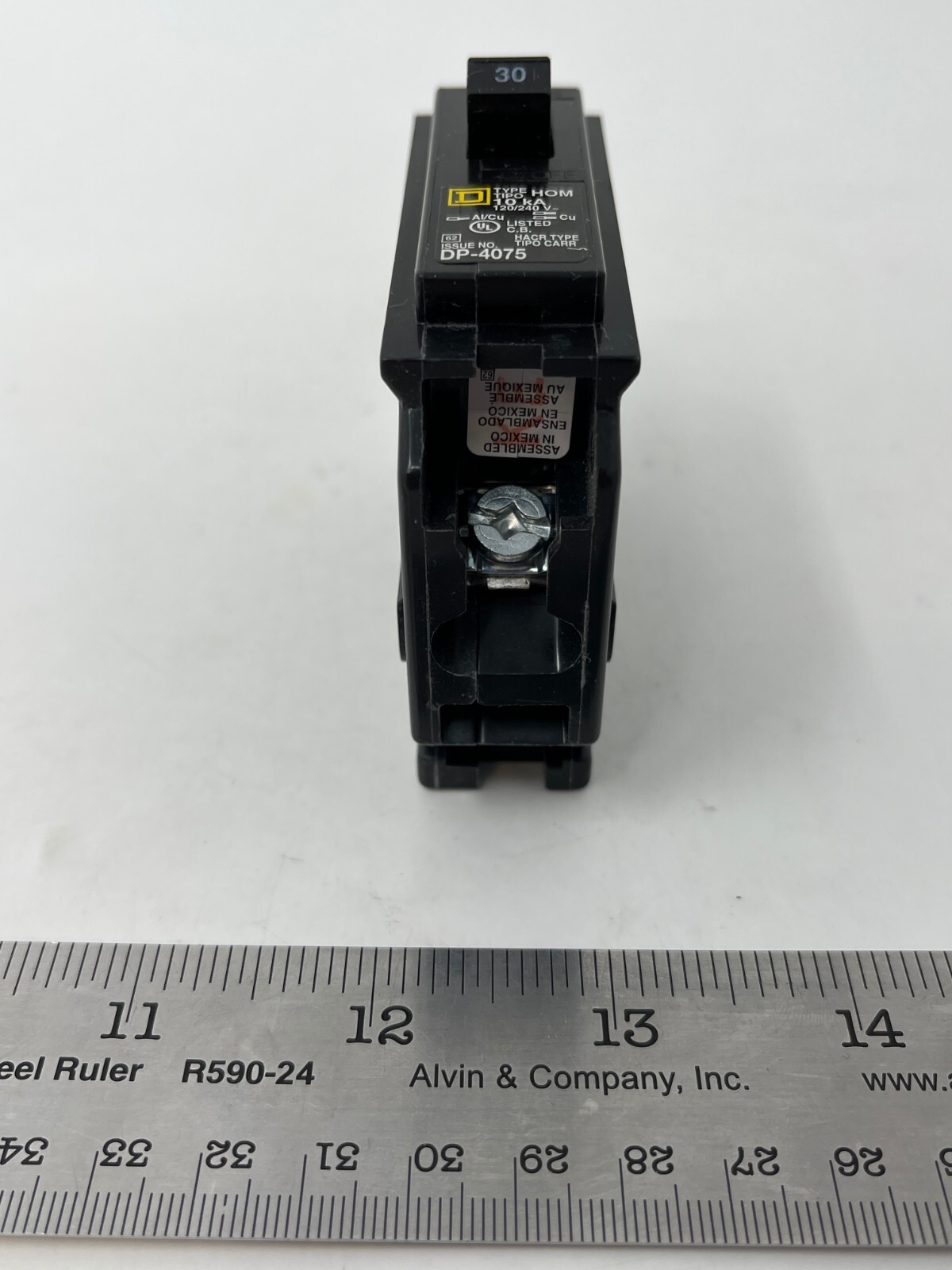 Square D Homeline HOM130CP HOM130 1P 30 Amp 120/240V Plug In Circuit Breaker NEW