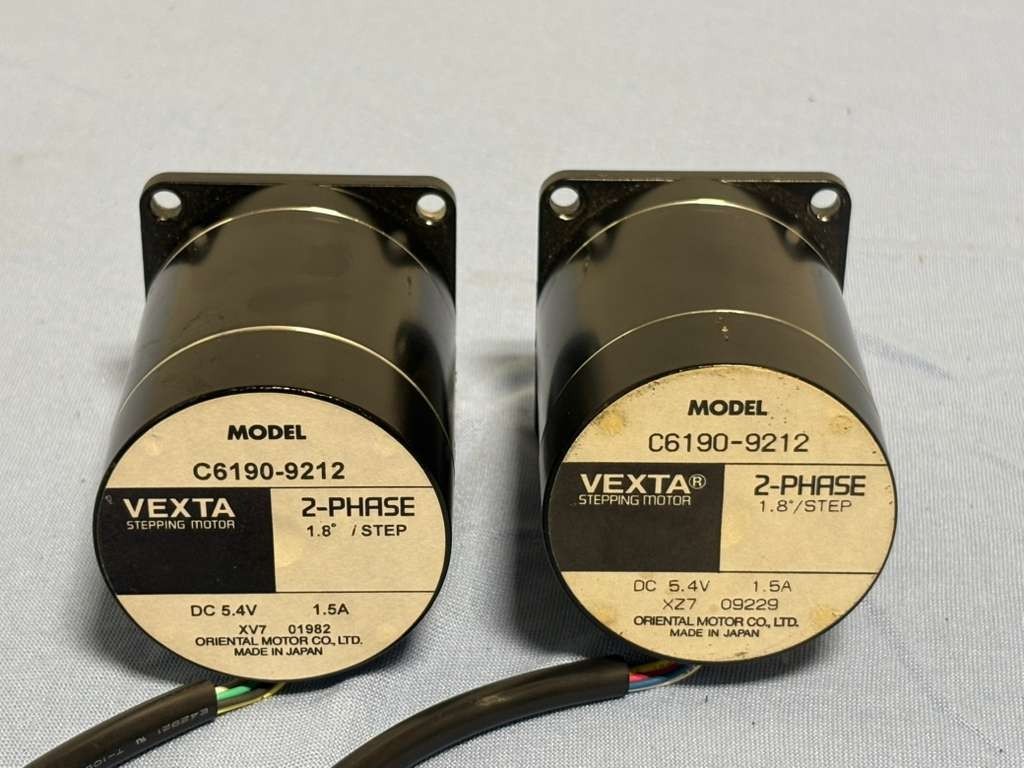 *LOT OF 2* Vexta Oriental 2-Phase Stepping Motor Model C6190-9212