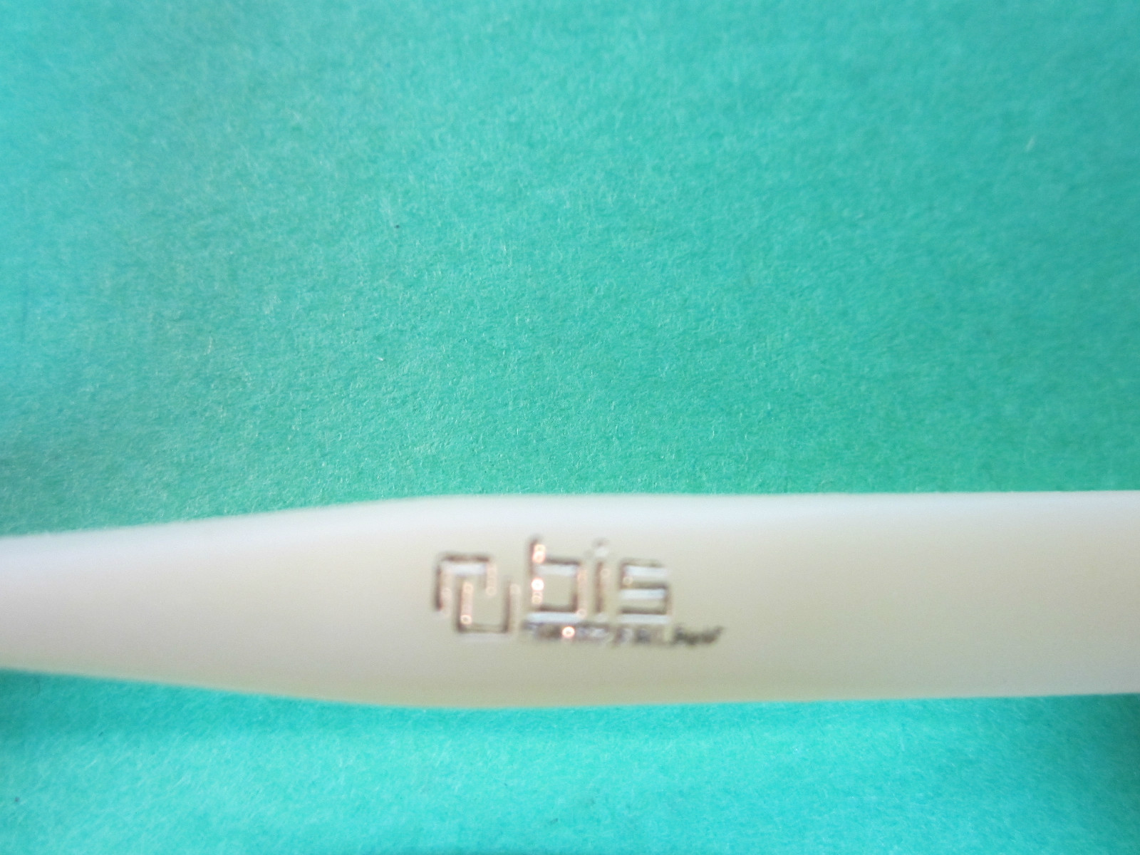 LOT 2 EA SWISS PLASTIC TWEEZER RUBIS SWITZERLAND CHEMICAL RESISTANCE BIN#A4-02