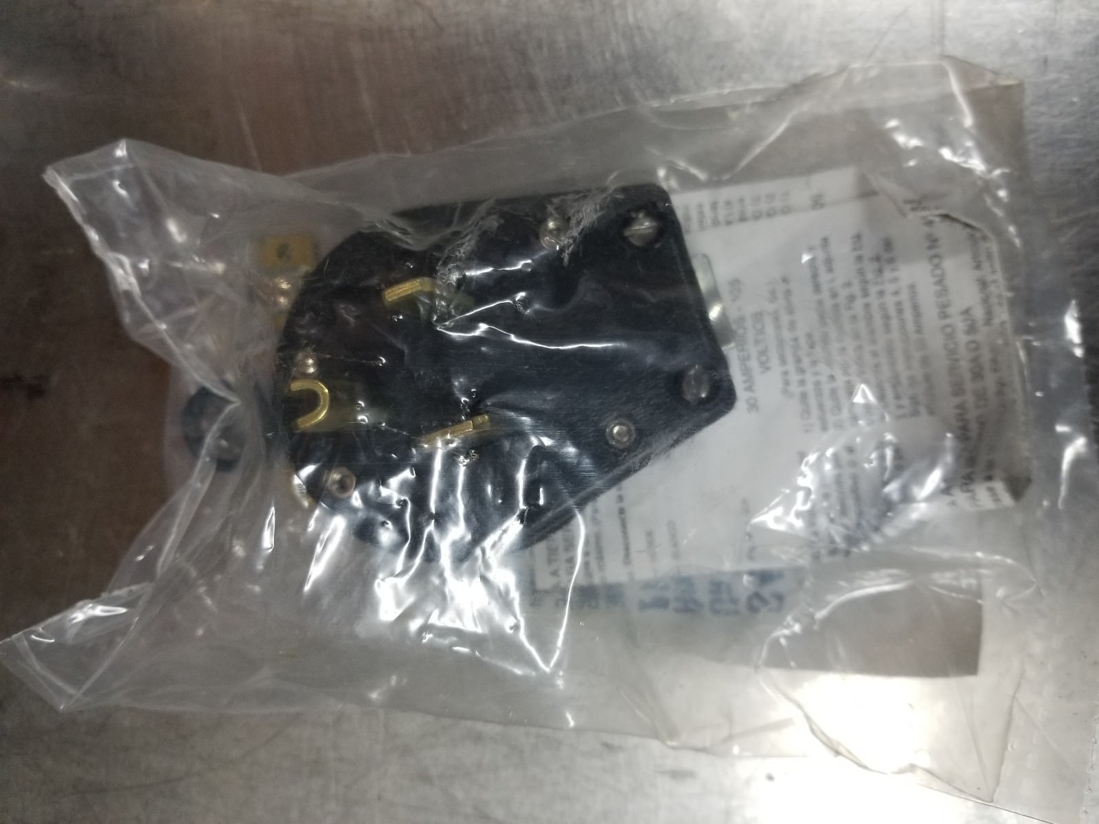 Universal Angle Plug Eagle S41 125V 30A 50A NEMA 5-30P 5-50P