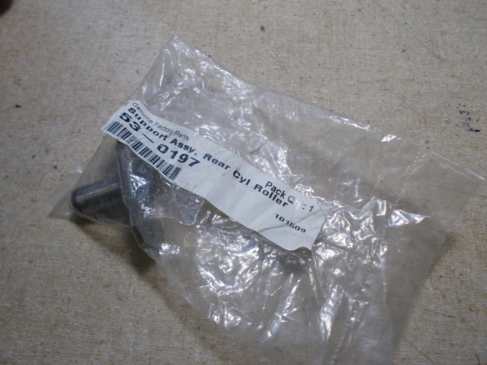 NEW Whirlpool Rear Cycle Roller Support Assembly 53-0197 *FREE SHIPPING*