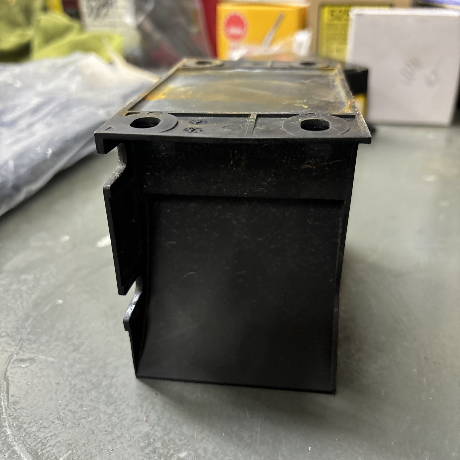ECCO Self Adjusting Back-Up Alarm, Model 1040, 87 THRU 112dB(A), 12-24VDC/VCC