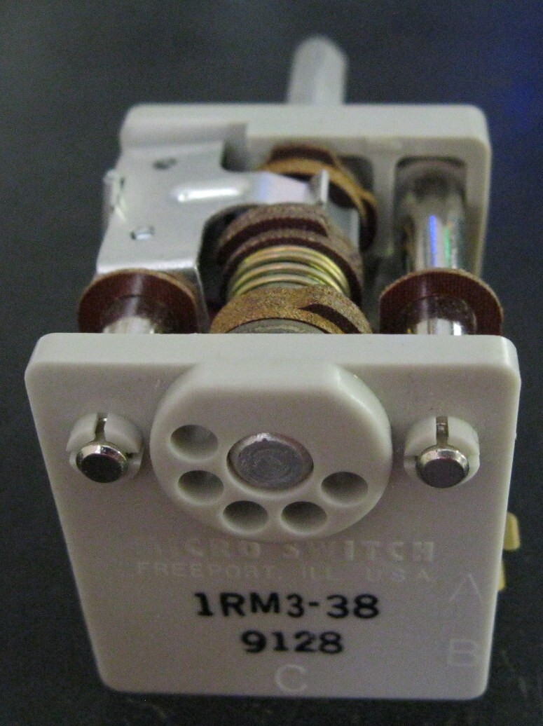 Micro Switch 1RM3-38 9128