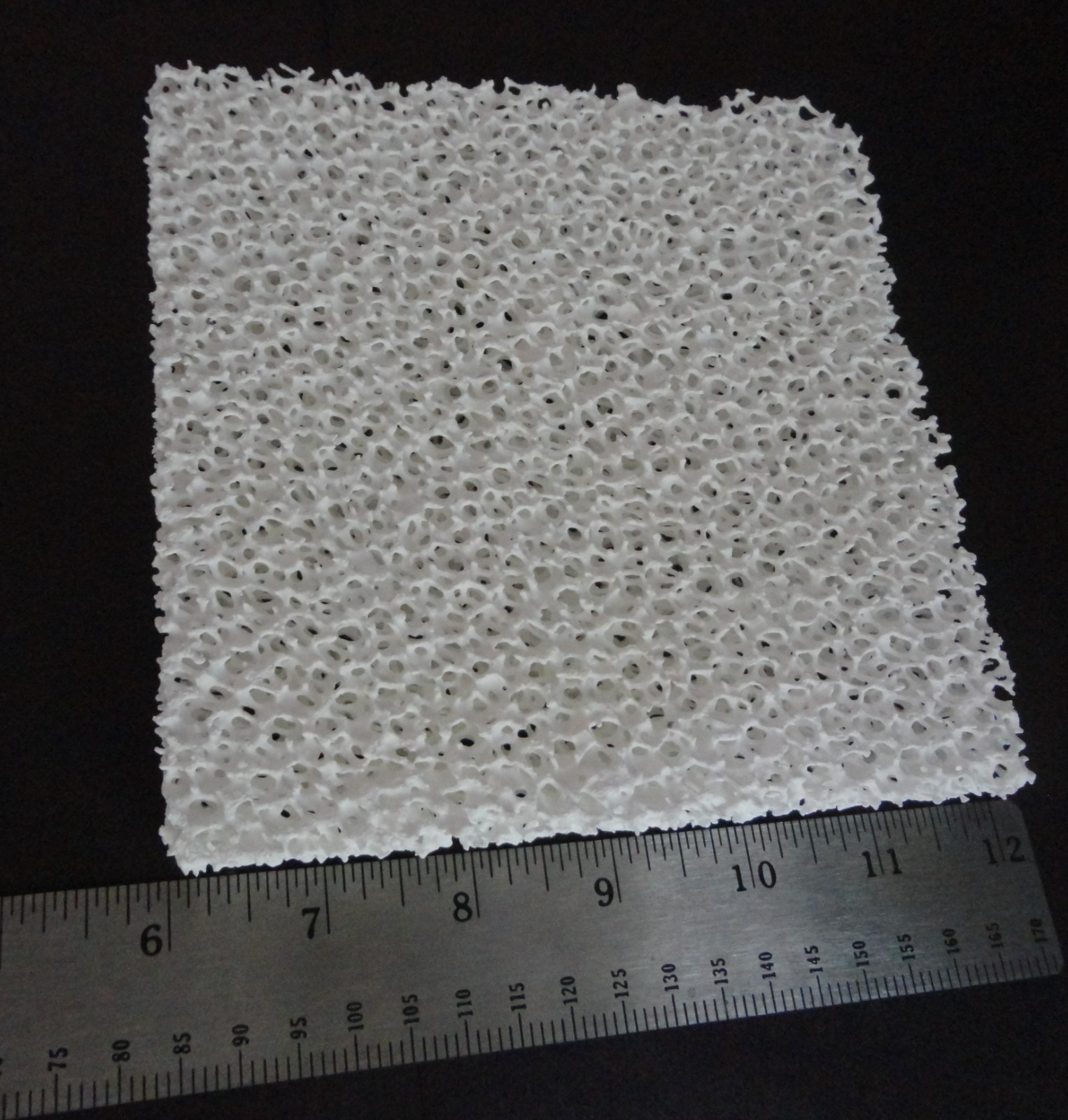 ONE 6″ x 6″ HIGH PURITY RECTANGULAR RETICULATED SPONGE ALUMINA 10 ppi No. 823