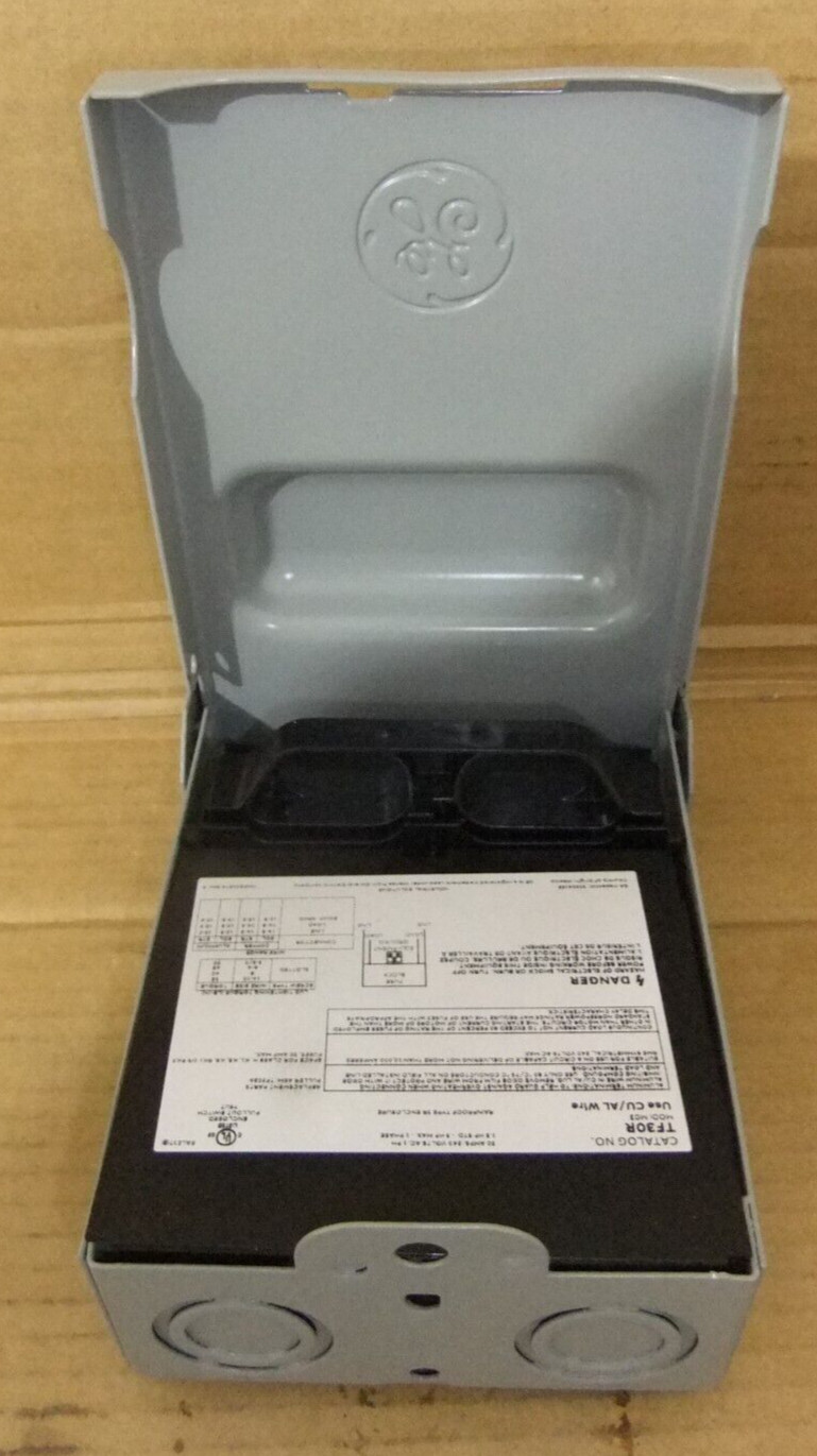 GE TF30RCP 240V 30A AC Disconnect Safety Switch –