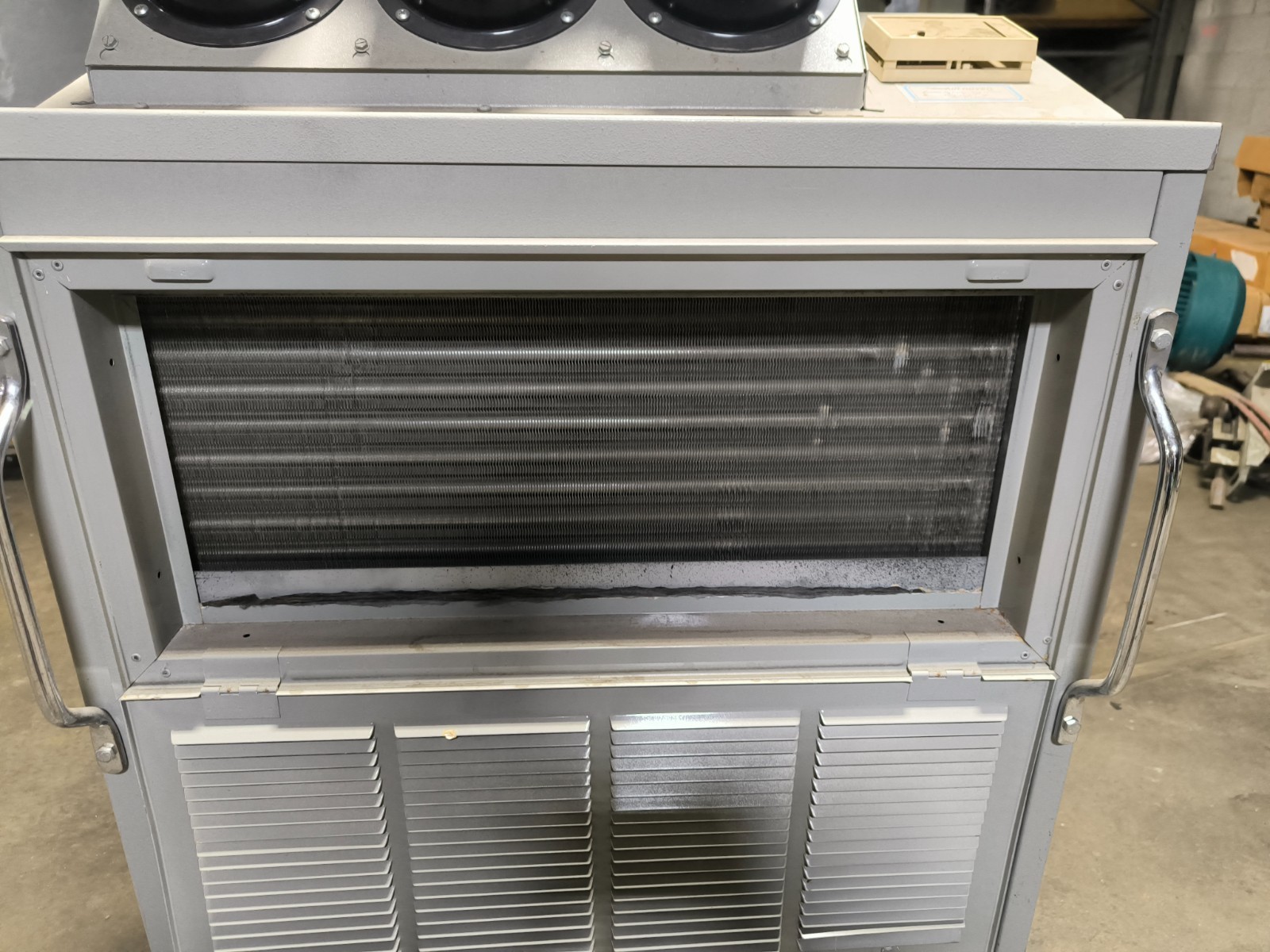 Air Rover XL2400 Commercial Portable Air Conditioner 27400 BTU/HR 208/230 V 1 PH