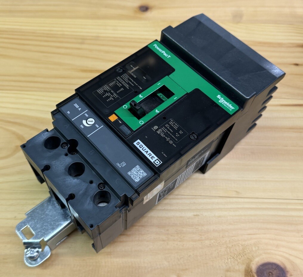 JJA36200 Square D 200 Amp 600V 3 Pole 65K Rated ILine Circuit Breaker New