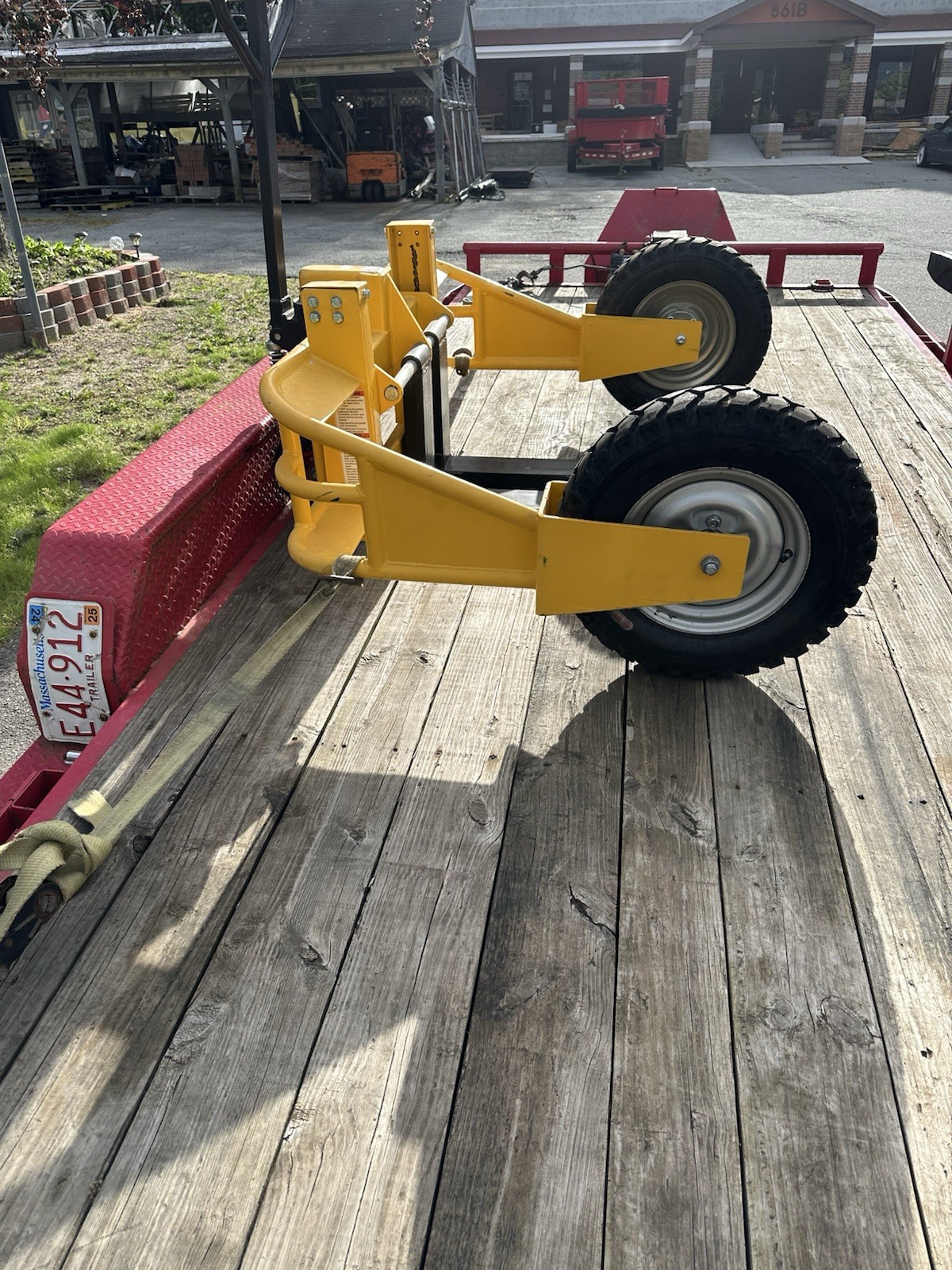 Off Road Varies Pallet Jack, All Terrain, 2700 Used In Good Condition.