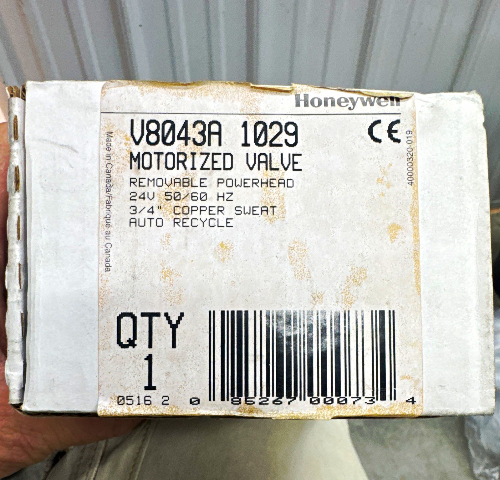 Honeywell V8043A1029 Motorized Valve 24V 3/4 in Copper Sweat Auto Recycle