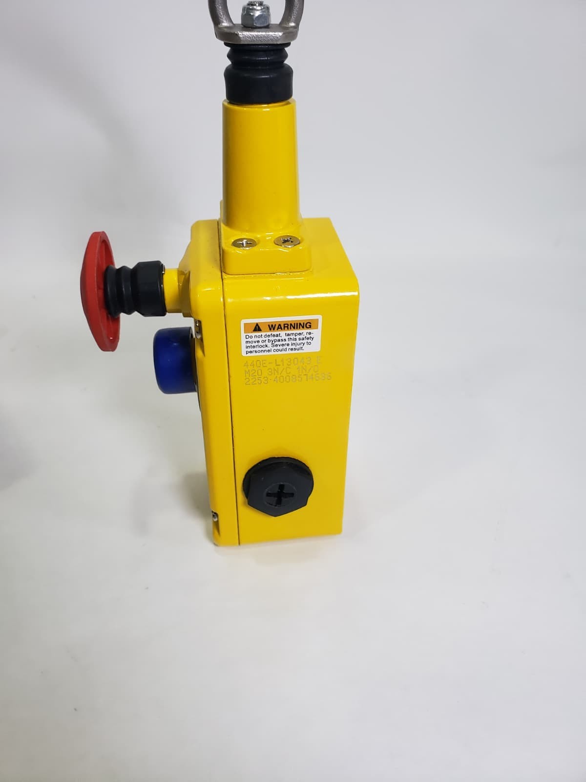 Allen Bradley 440E-L13043 Guardmaster Lifeline 4 Cable Pull Switch