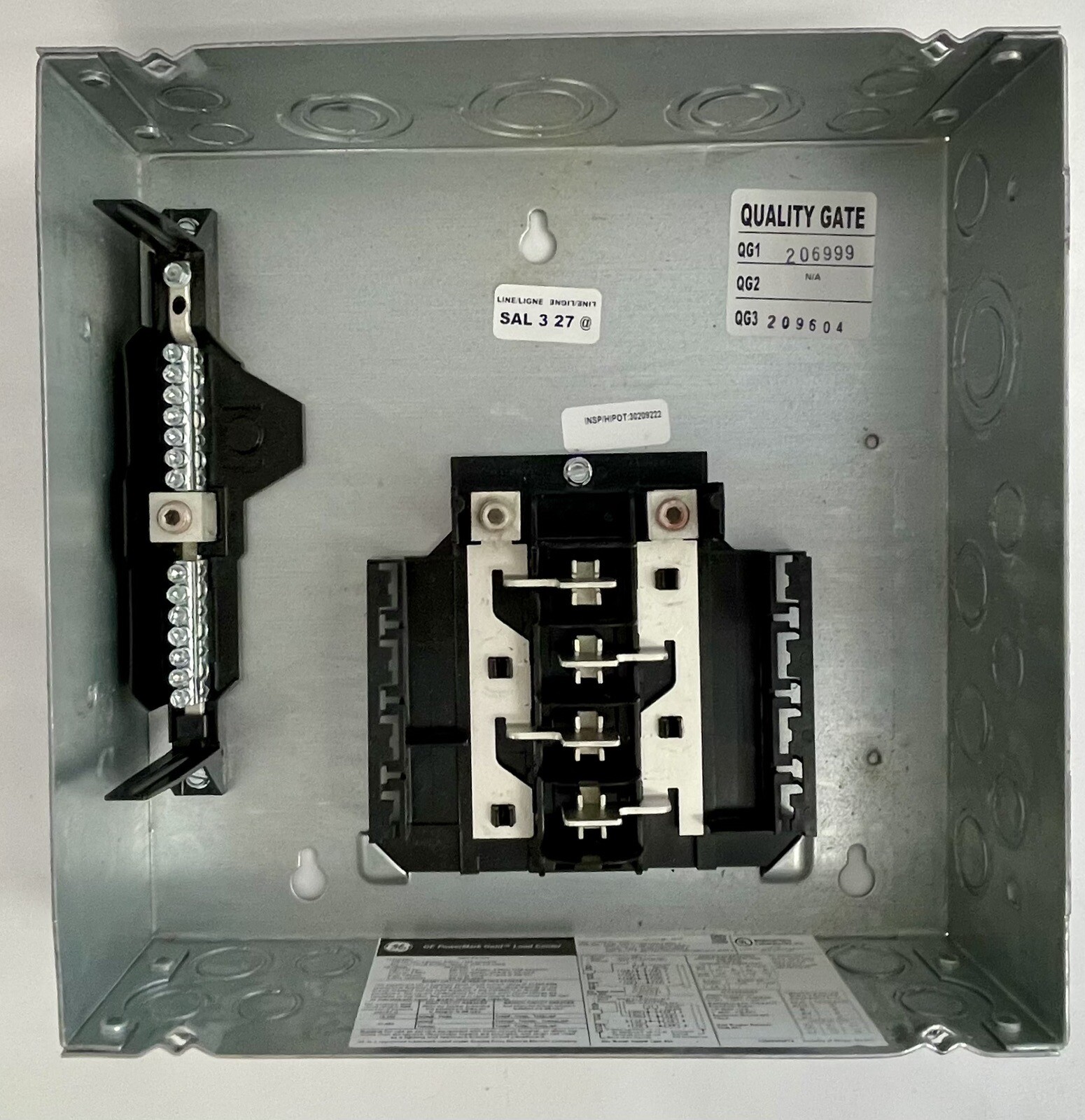 125 Amp Load Center Indoor Enclosure 8 Spaces 16 Circuits Copper Bus 120/240 VAC