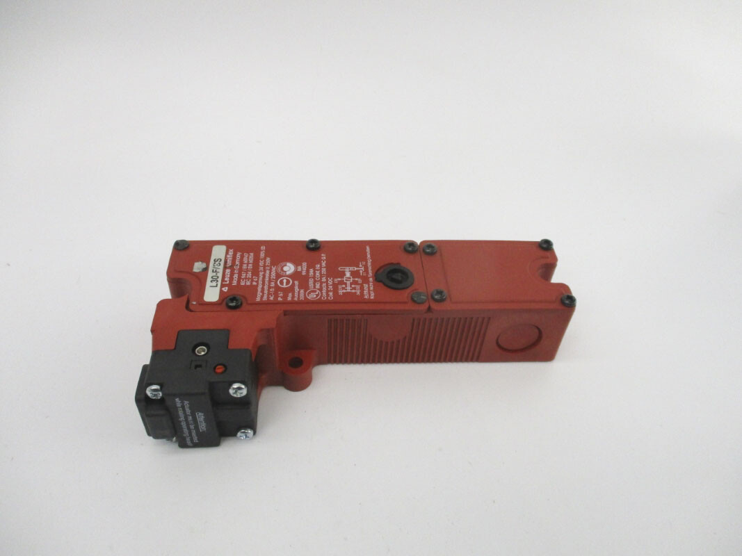 LEUZE L30-F/CS 24VDC 8A NSMP
