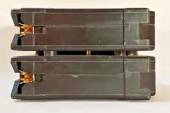 Square D Circuit Breaker 2 Pole 25 Amp 240V HOM225