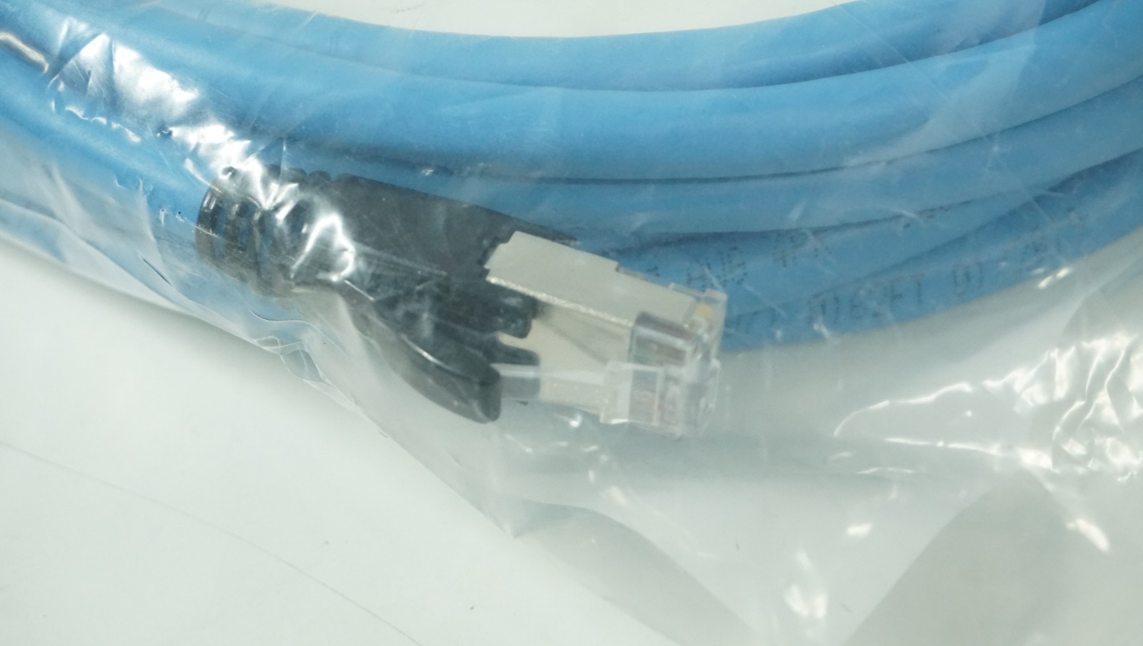 NEW – Ethernet Cable Cat6A RJ45 Plug to RJ45 Plug FUTP 40FT