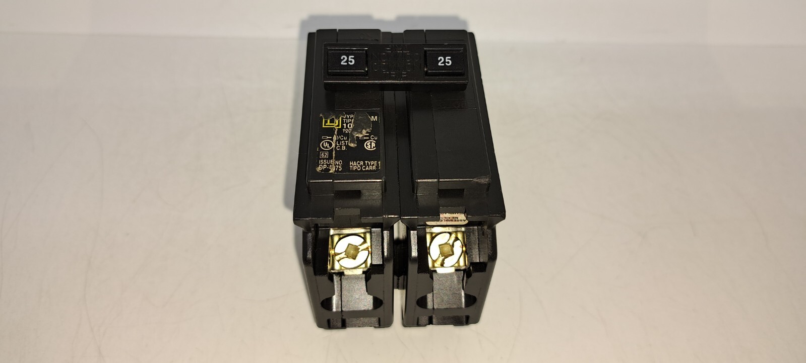 Square D HOM225 2 Pole 25 Amp 120/240v Type HOM Circuit Breaker