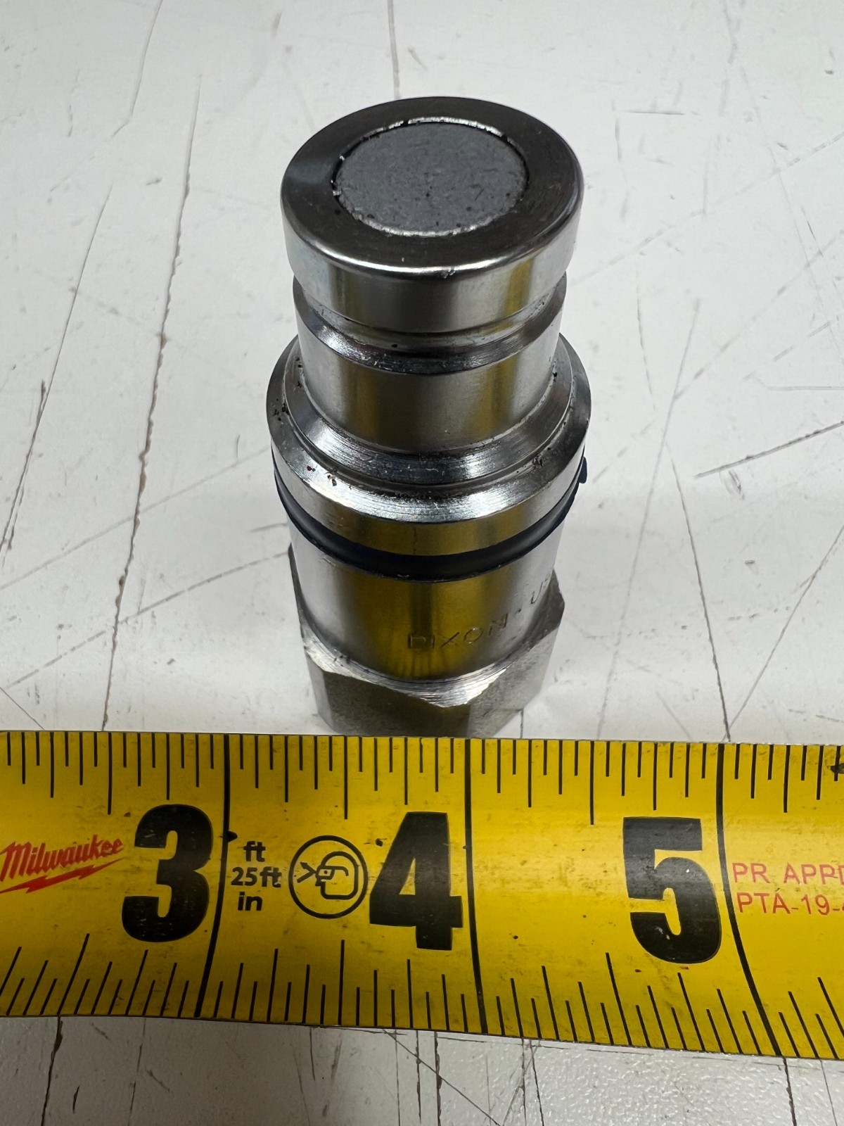 Dixon HT3F4 HT-Series Flush Face Female Threaded Plug 1/2″ Female NPTF Steel