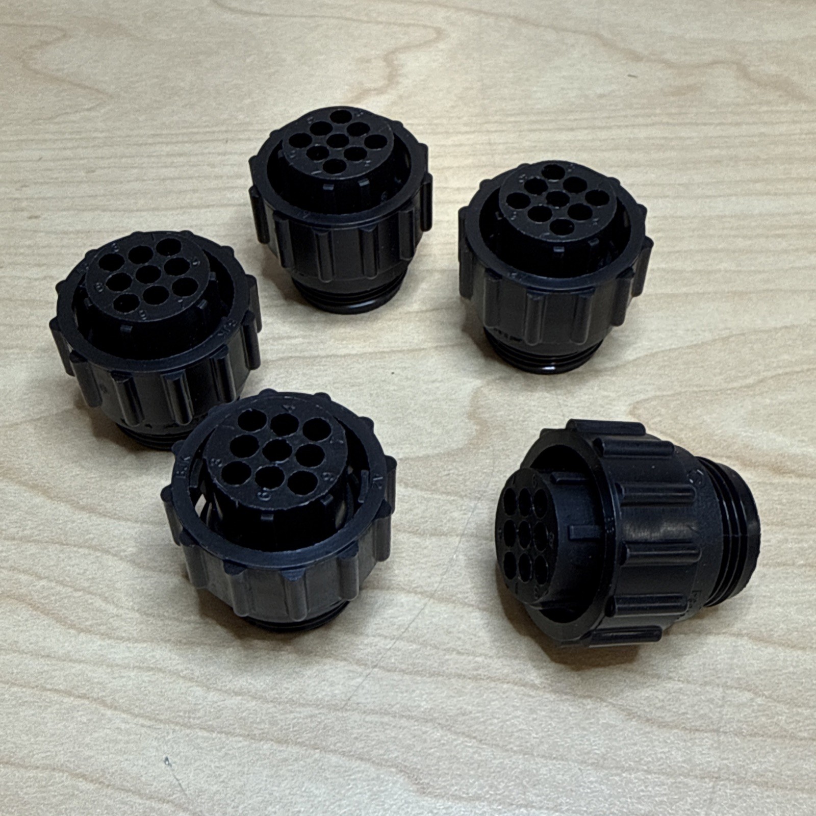 NEW! TE Connectivity 206708-1 9 Position Connector Plug Housing – Lot of (5)