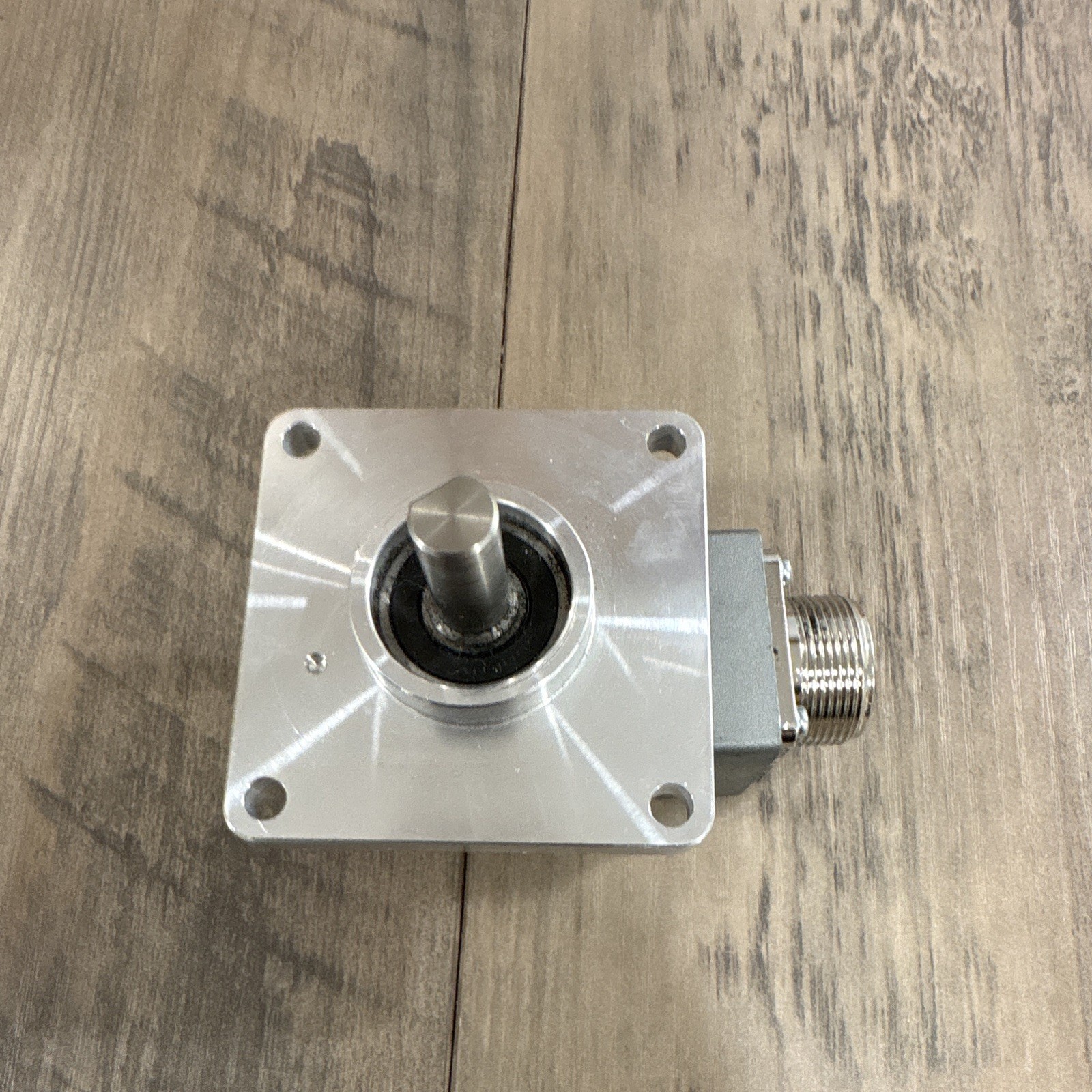 Kubler Incremental Encoder – 8.5000.D34W.2500.P0004