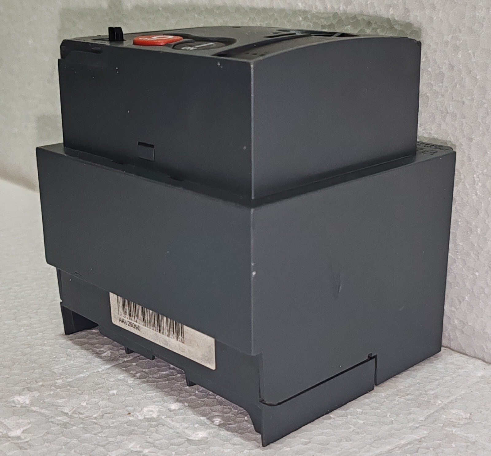 Schneider compact NSX 220/240V