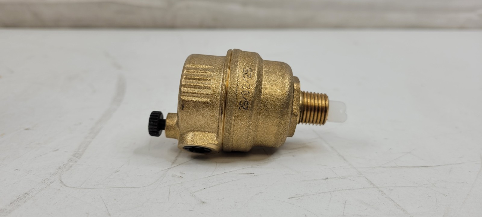 WATTS 1/4″ FV-4M1 REGULATOR AUTOMATIC FLOAT VENT 150 PSI 240° F NEW