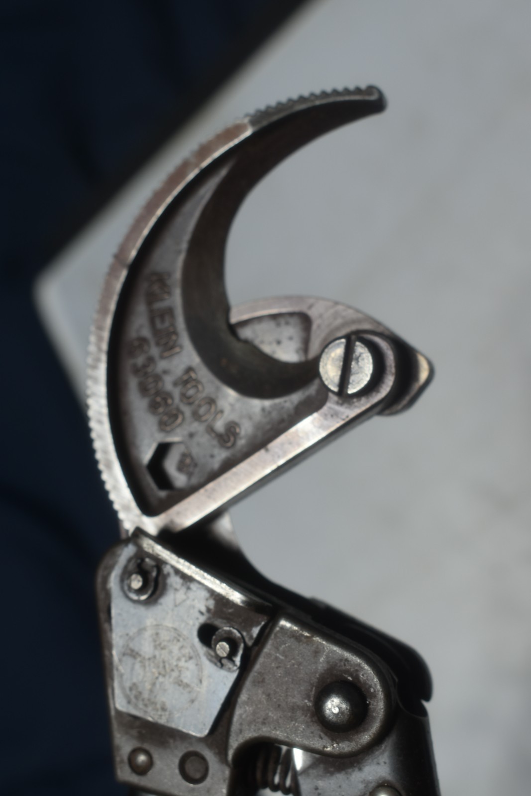 KLEIN Tools 63060 Ratcheting Cable Cutter – Made in Germany Free delivery