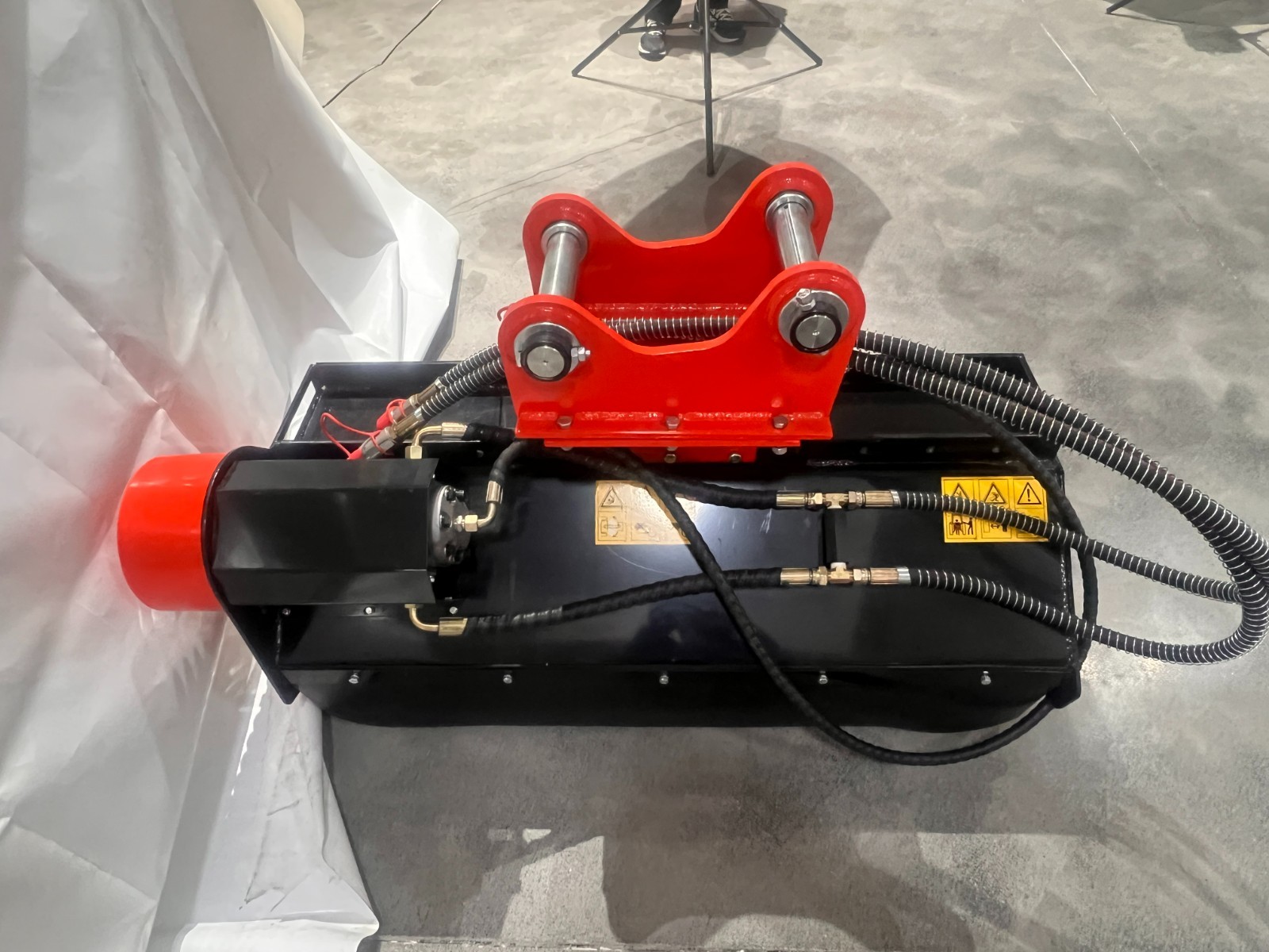 43″ Flail Mower Attachment Excavator Hydraulic Mowing Fit for 3-8Ton Mini Digger