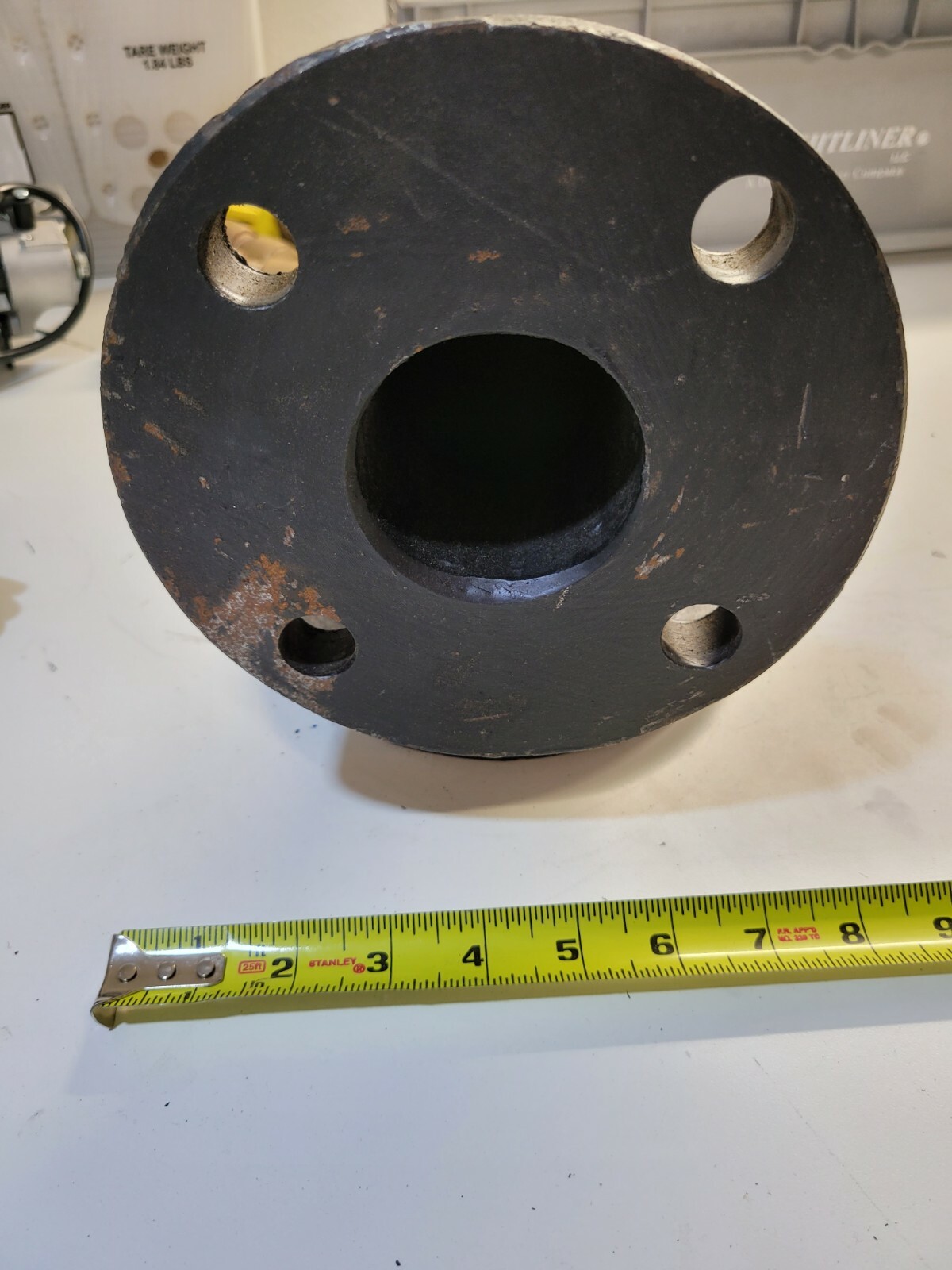 2-1/2” United 90 Degree Elbow Black Cast Malleable Iron Class 125 Flanged AWWA