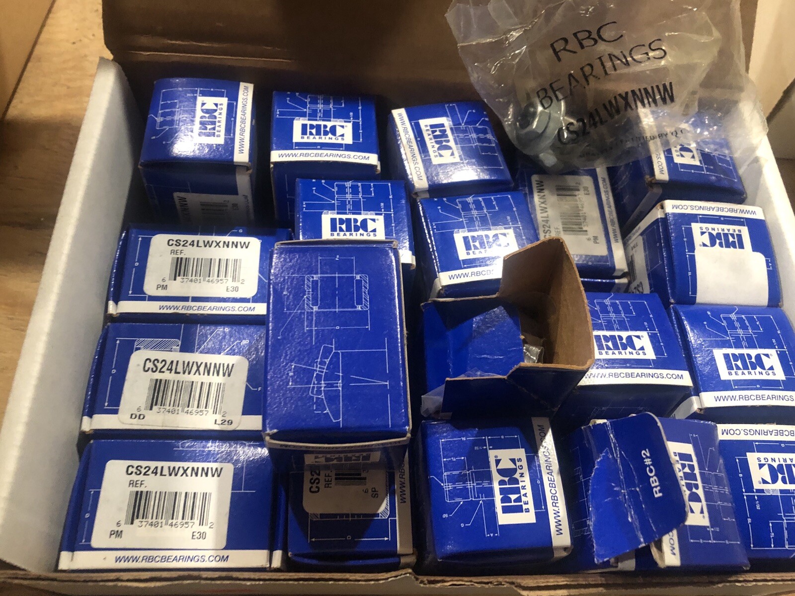 RBC BEARING CAM FOLLOWER S-24-LWX NNW. Hexlube studtype hex head Adjustable Cam