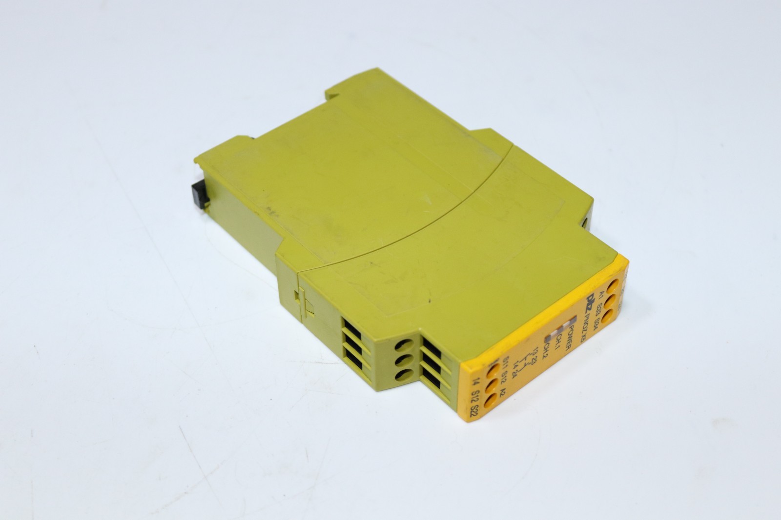 Pilz PNOZ X5 12VDC 2n/o