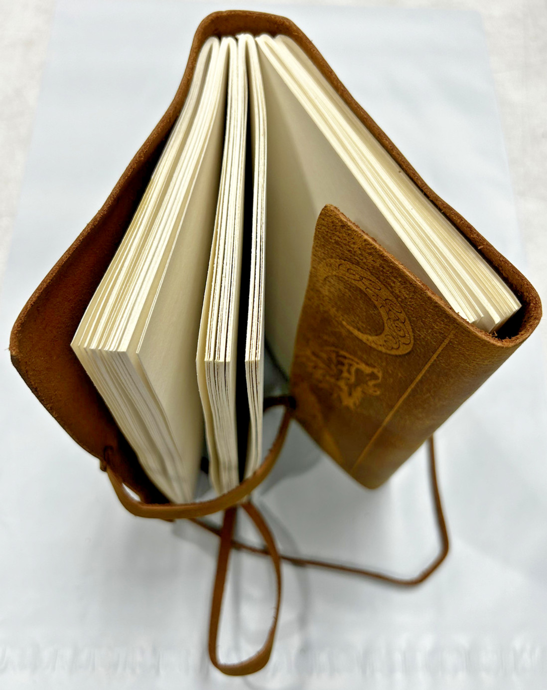 Handmade Genuine Leather Bound Journal Notebook Howling Wolf Matt Paper 110-Page