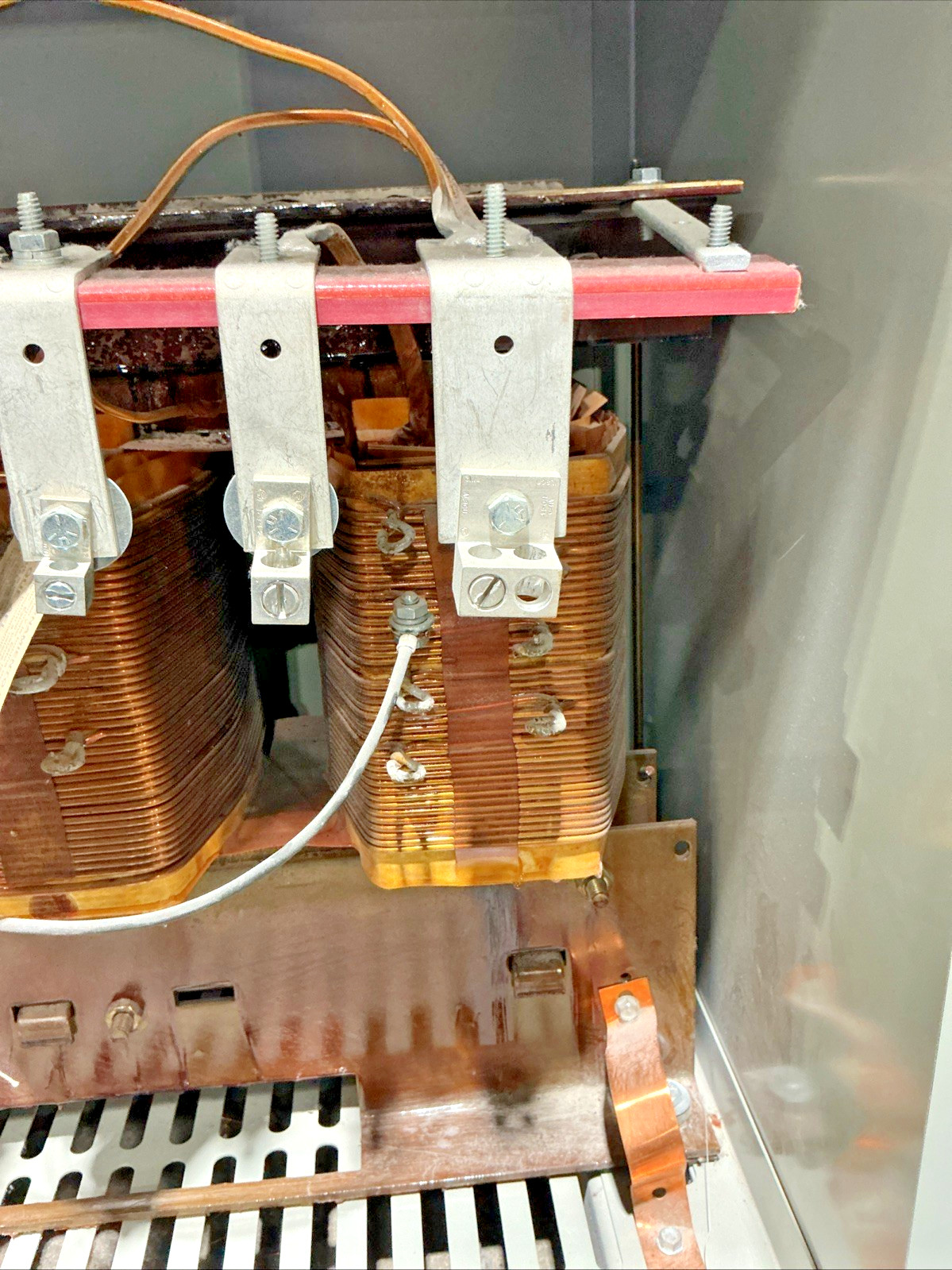 GE 30kVA 480V Transformer 3PH 60HZ 208Y/120V 9T23B3872 🟦