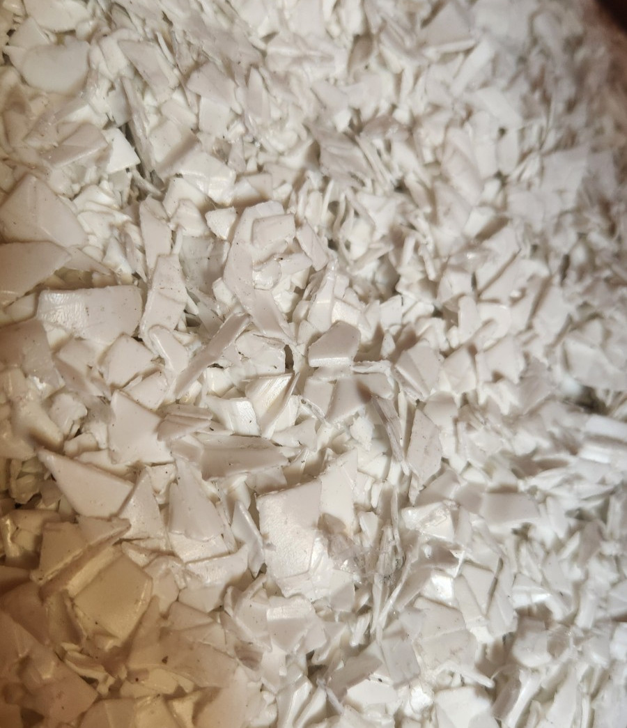 Shredded White HDPE Recycled Plastics, Plastic Flakes 1 Lb, Crafting, Molding