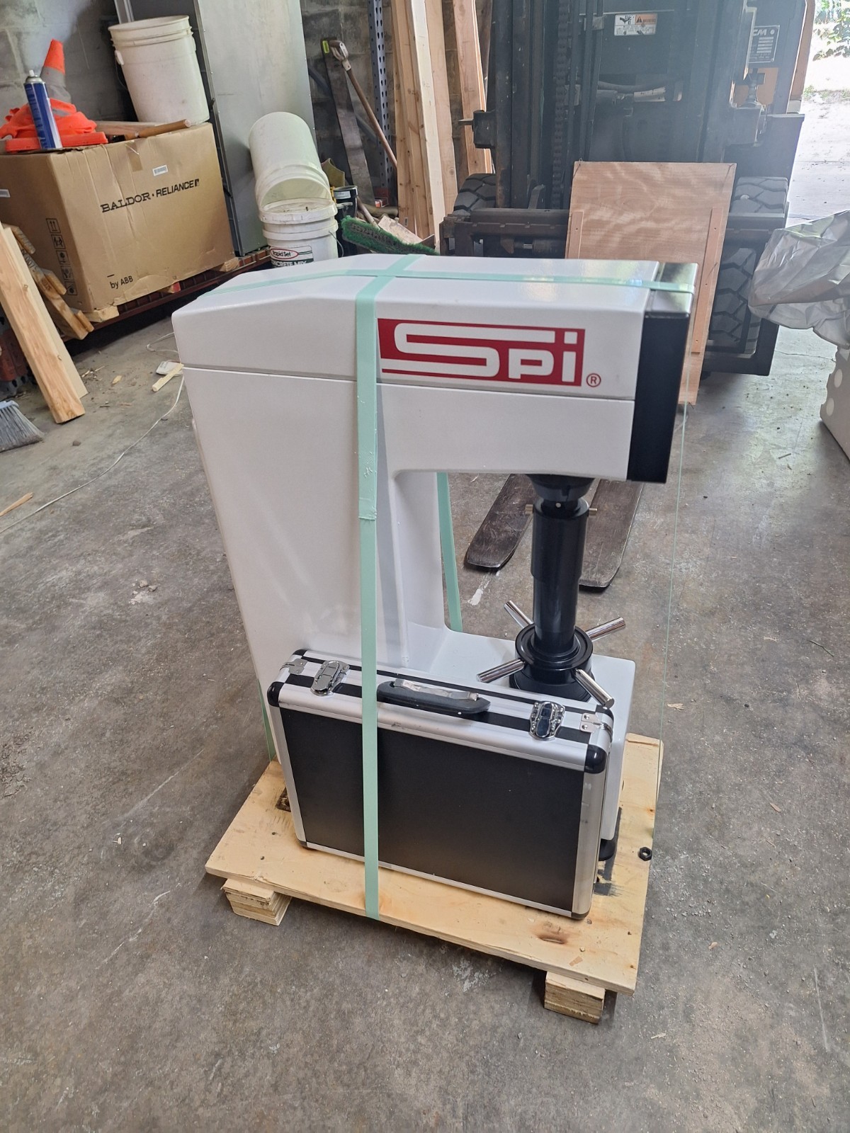 SPI Benchtop Rockwell Hardness Tester 15-817-0