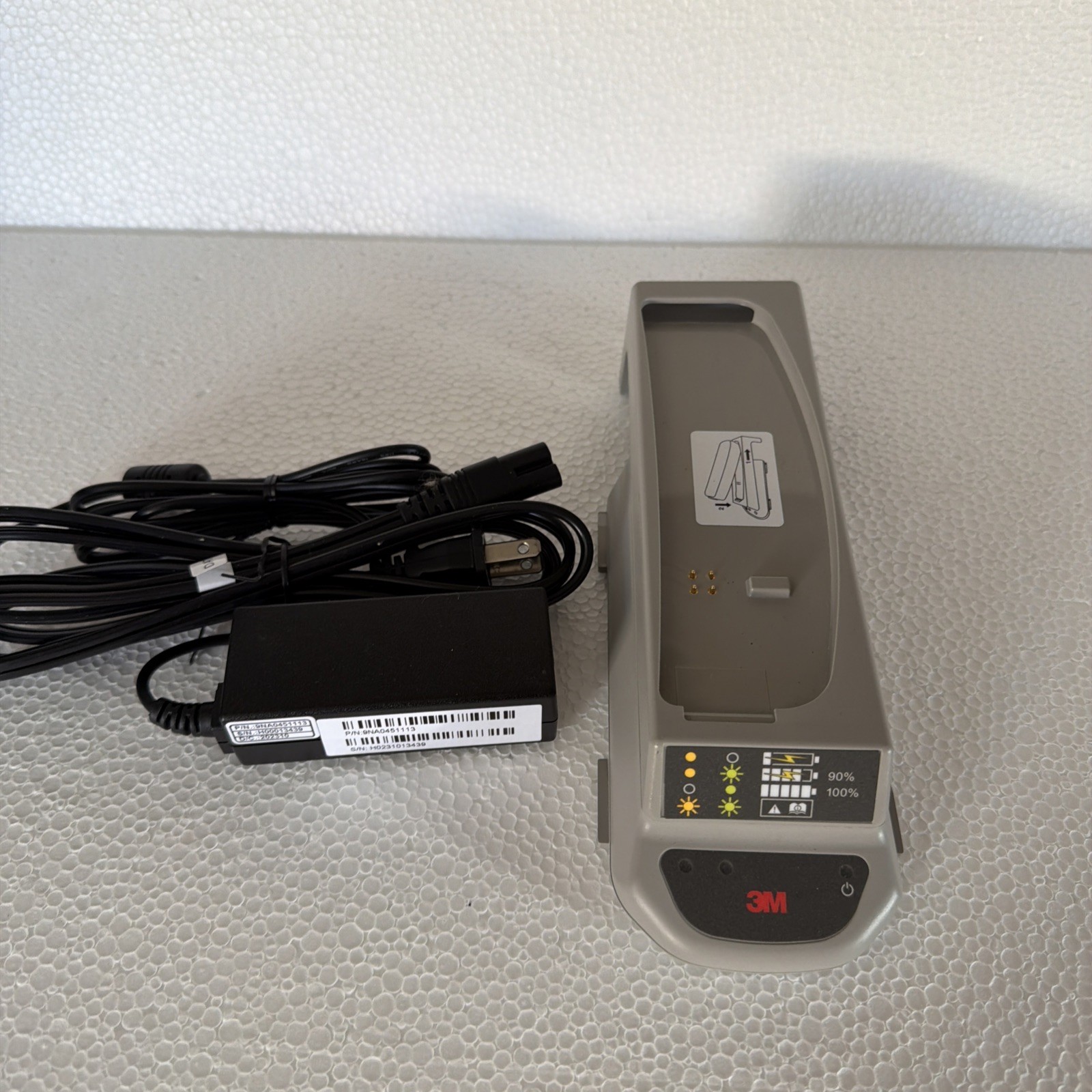 3M Versaflo TR-340 Lithium Ion Battery Charger w/ Power Supply