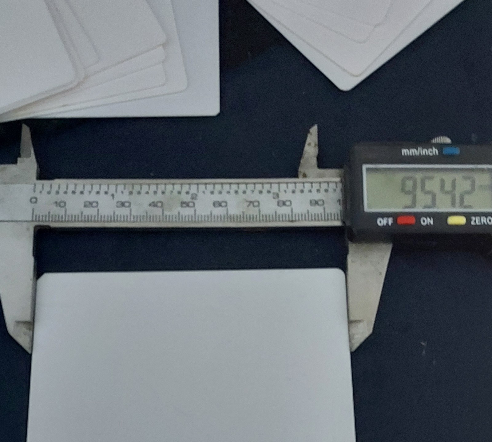 115 mm x 100 mm x 0.625 mm THICK ALUMINA CERAMIC SUBSTRATE 98.0 % No.: 514
