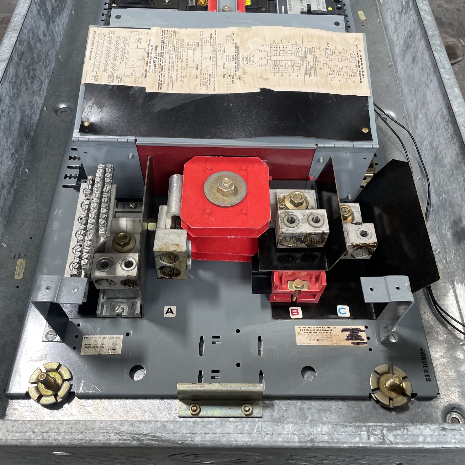 Square D 400A I-Line Panelboard 277/480V 3Ph 4W MLO – 400 Amp