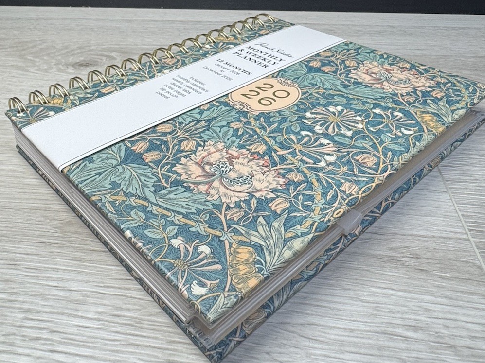 2026 Spiral Weekly Monthly Planner 12 Month PUNCH STUDIO Paperback GREEN 6.5 X 9